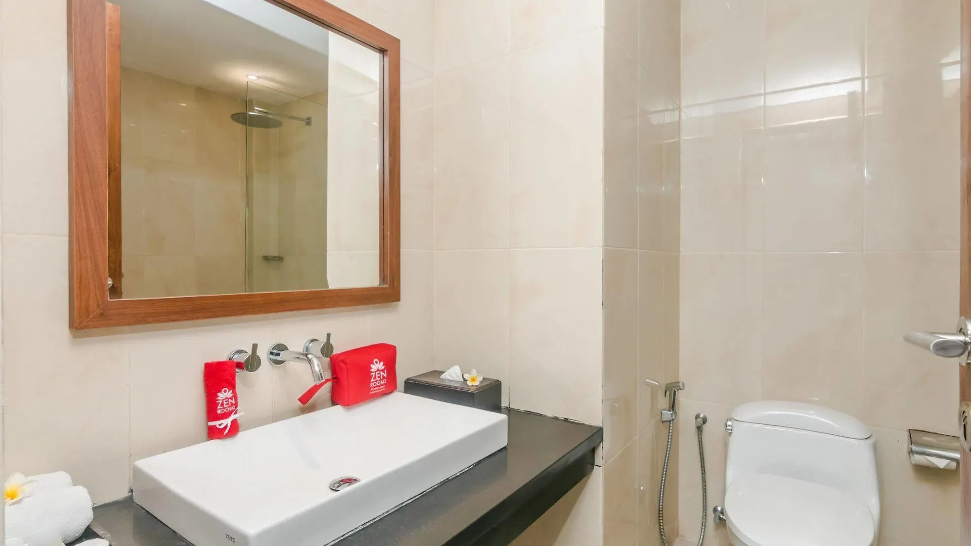 ホテル Zen Rooms Seminyak Pangkung Sari