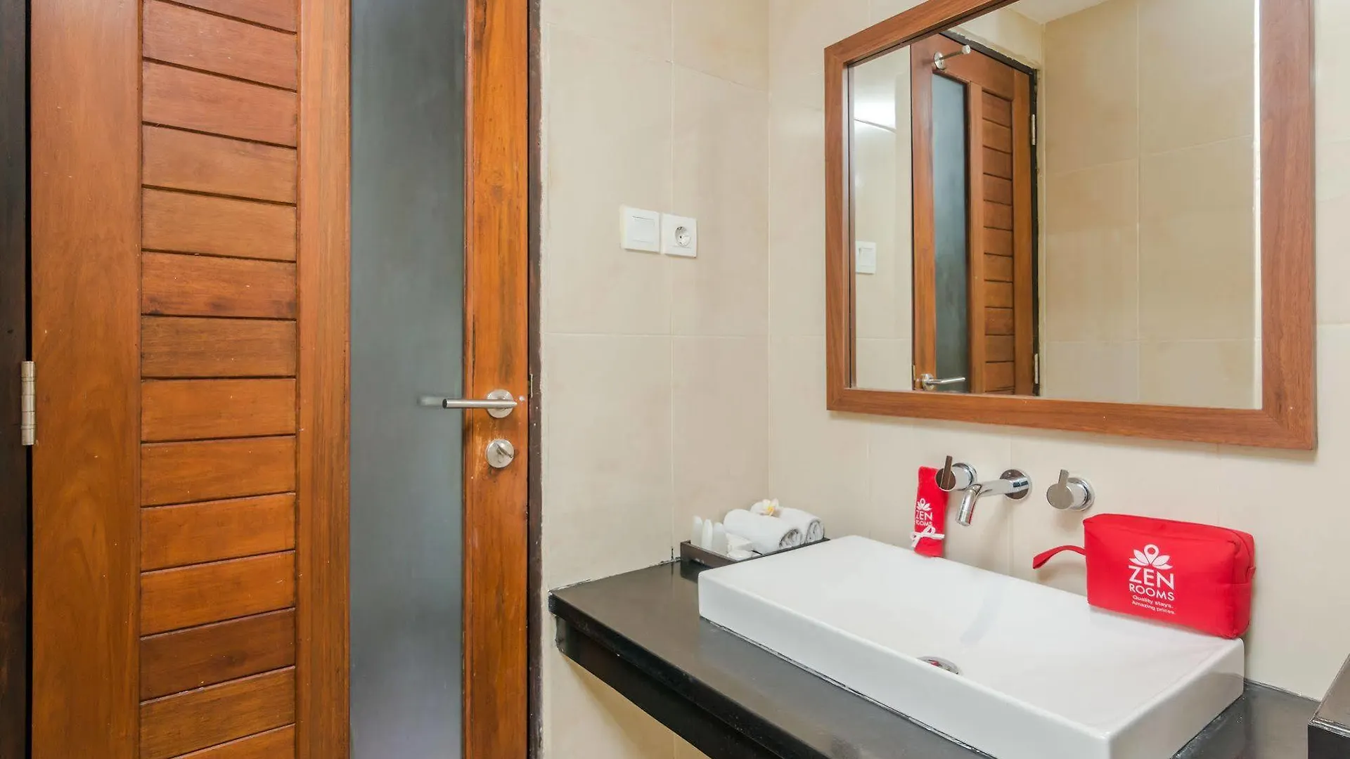 Zen Rooms Seminyak Pangkung Sari スミニャック